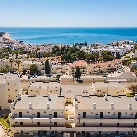 White And Terrace Lägenhet *