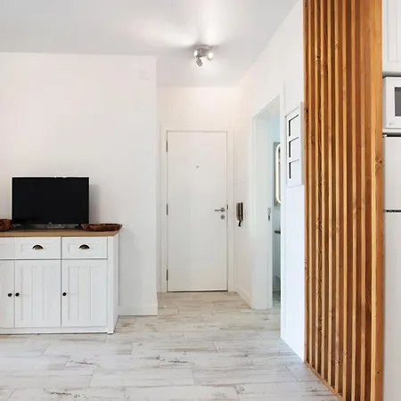 Apartment White And Terrace *