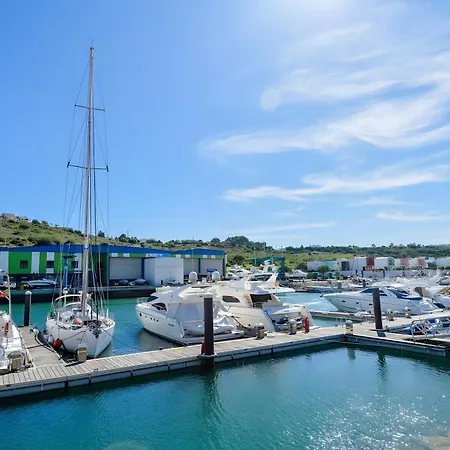 Apartment White And Terrace Albufeira