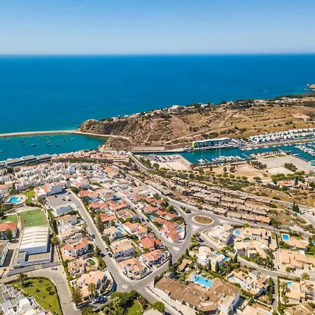 White Studio&terrace * Albufeira