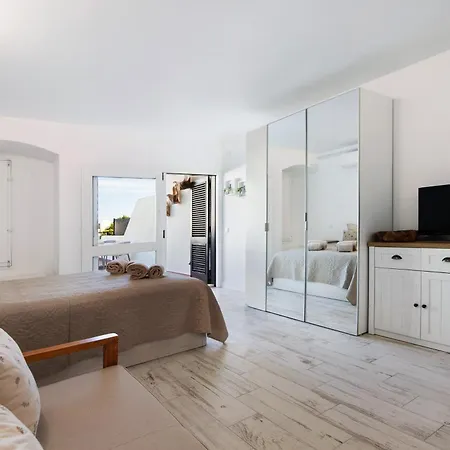 White And Terrace Apartment